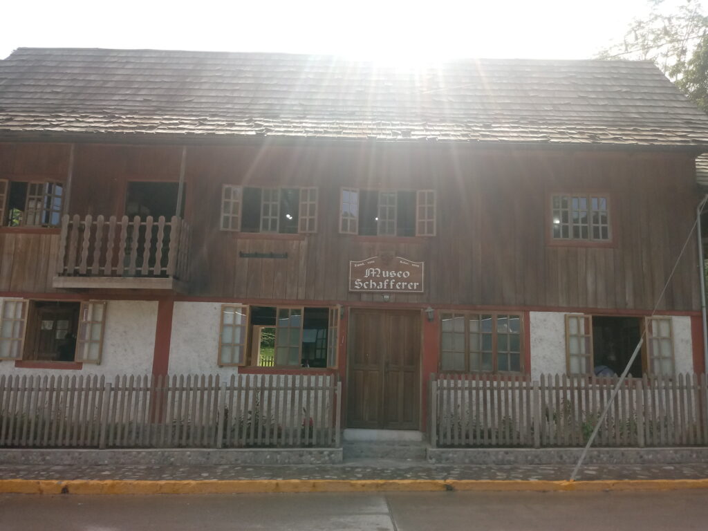 pozuzo edificio