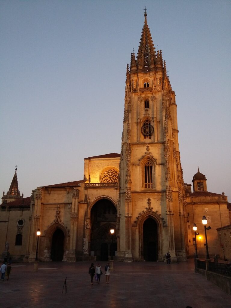 oviedo city